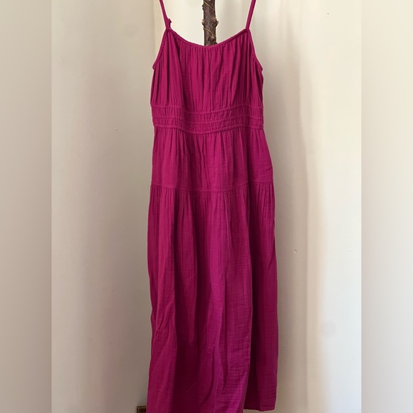 Waist-Defined Linen-Blend
Smocked Midi Cami Dress - Picture 3 of 7